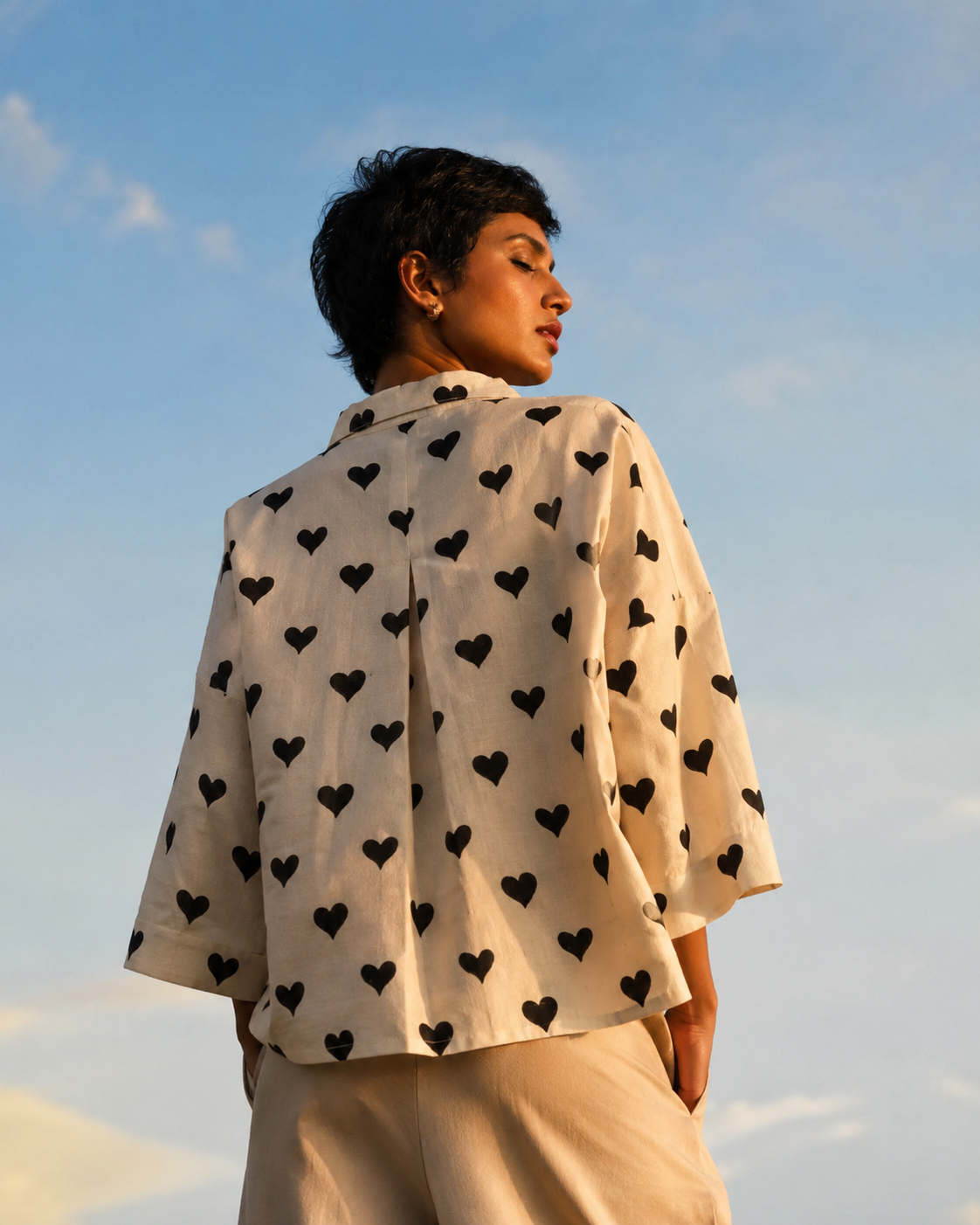 Amore_Cropped_Shirt_1.png