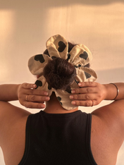 Amore Scrunchie
