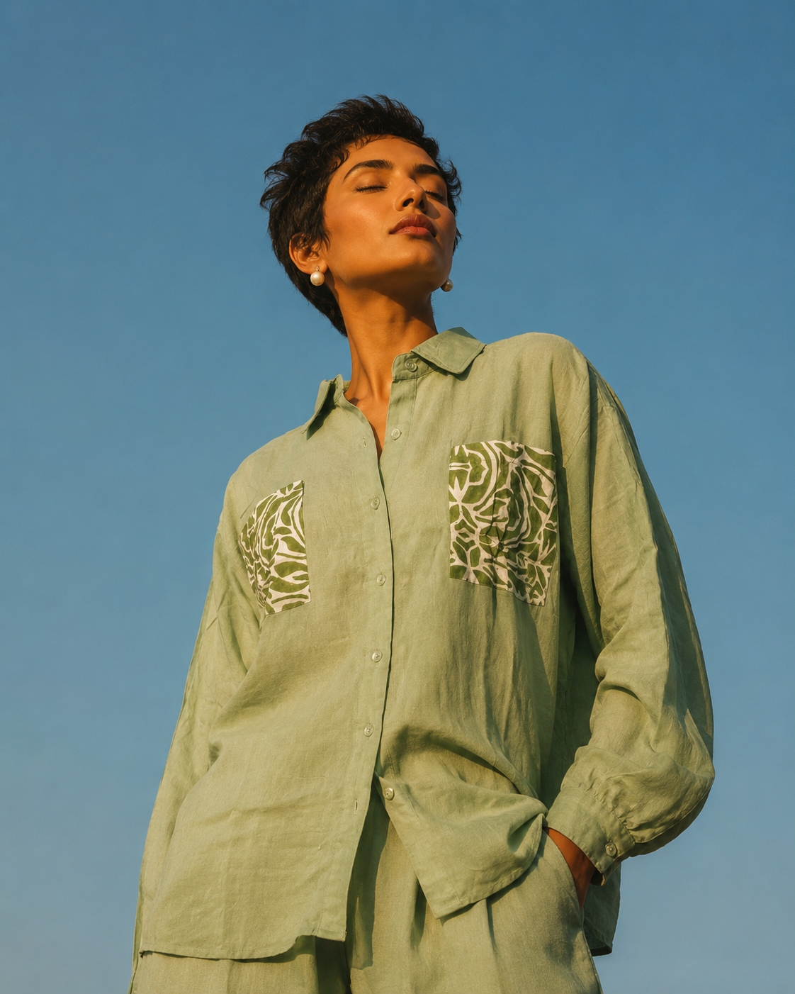 Minty_Green_Shirt_2.png