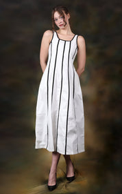 Bella Bianca Dress Maxi Dress - Atulyakala